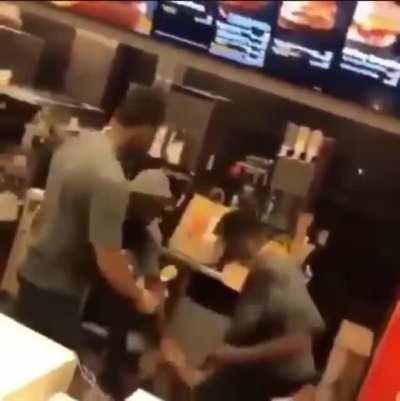 They McJumped that nigga.