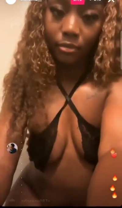 She's thick🔥🔥🔥🔥🌶