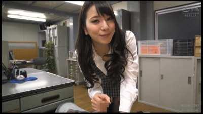 Mion Sonoda likes giving you a handjob