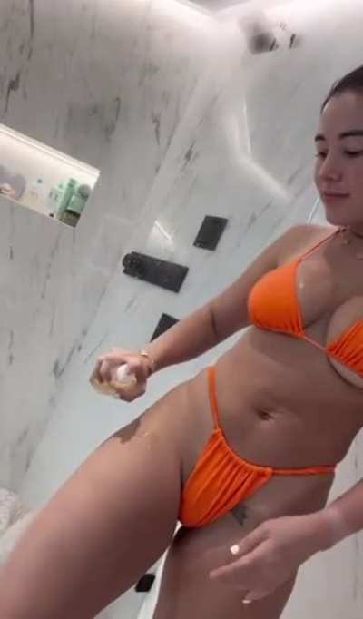 Think she could use a hand?