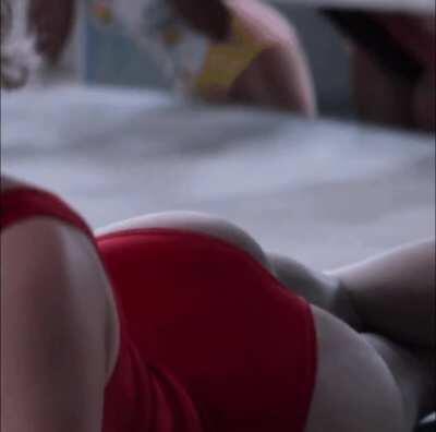 Betty Gilpin in Glow