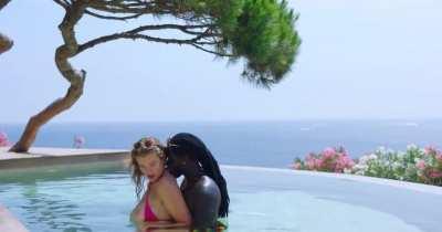 Kissing and cuddling in the pool❤️‍🔥