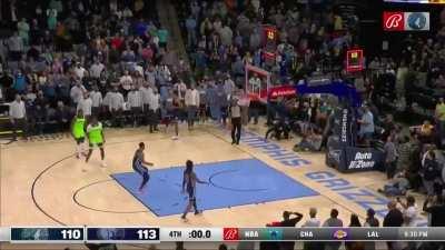 [Highlight] Karl Anthony Towns ties it at the buzzer with an incredible long range bomb (Includes Commentary and Volume)