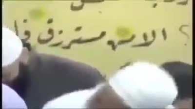 Arkadaşlar Konyada bir dans kulübüne katıldım. Bugün buluşmalarına gittimde. Bu kulüpler böyle mi oluyor normalde?