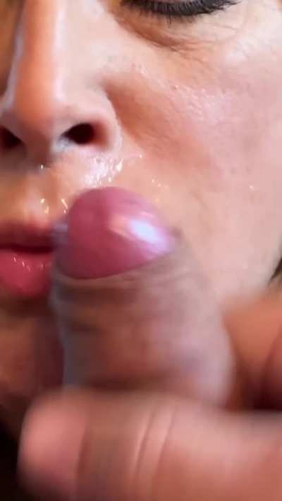 White boy busting his kids all on my face