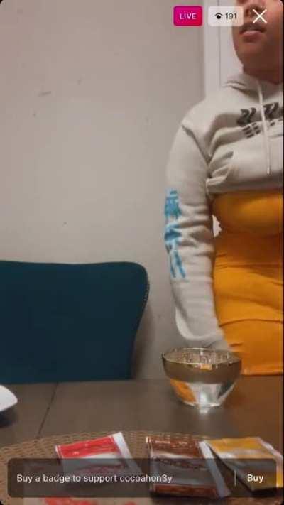 Damn…she got them nipples pierced too 👀😅😍 I wonder if she be showing them with nothing covering on her onlyfans 🤔