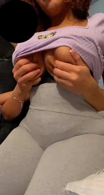 Upvote for a free titty fuck