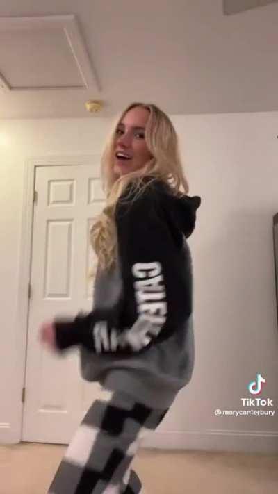 marycanterburyNSFW - Video #6384