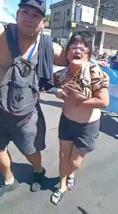 no abuela, q haces ?