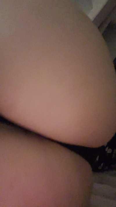 Hope you don't mind a big jiggly ass