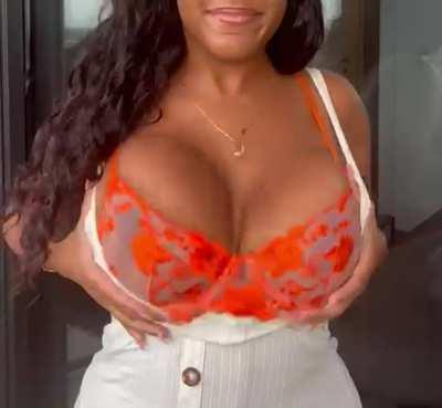 Do you like young girls with curvy bodies?