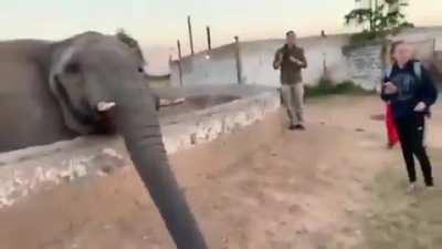 Yoooo!!!! no photos girl!!