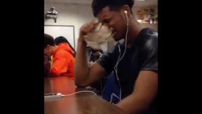 Nagyi nem én ettem meg a mákos bejglit!