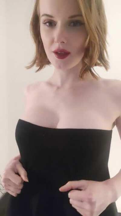 119 pounds and 32DD's, let me reveal them for you <3.