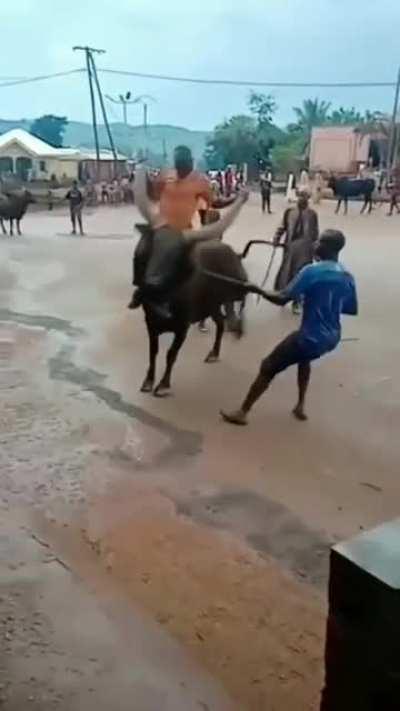 LOL OYNAYACAGIMA BUNU OYNARIM