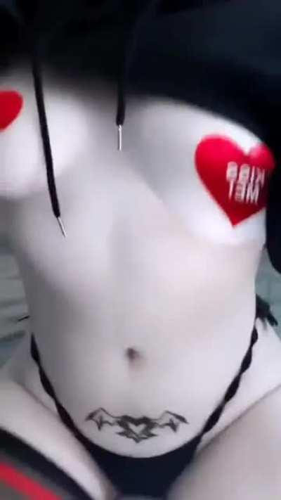 ahhh she's so cute 🥺🥺