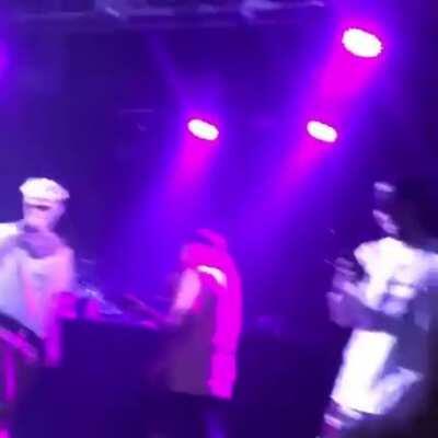 lil peep performing beamer boy in london with suicideboys