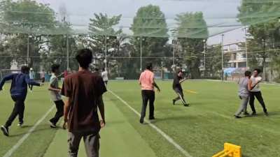 Rate the hype !!! (Kash Melbourne mai bhi aisi hi ho…) (OC)