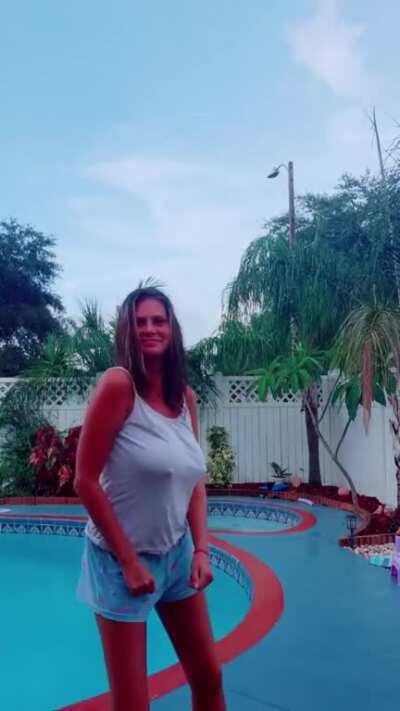 You could cut glass with those