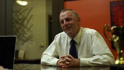 A Millennial vs A Baby Boomer