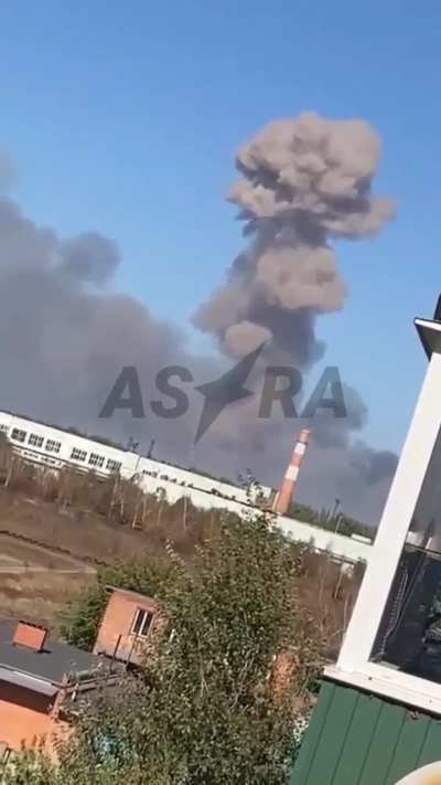 Secondary explosions of ammo depot still going on in Tikhoretsk region, Russia