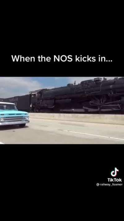 santa fe 3751 hauling ass along the highway