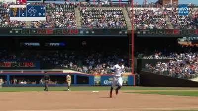 [Highlight] [Highlight] Francisco Lindor's solo home run ties the game in the third.