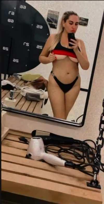 Being curvy is not a crime!