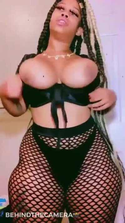 She’s up next 🍯