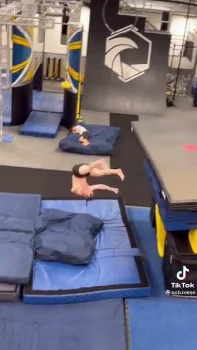 Lots of screaming goin on