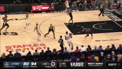 [Highlight] Zubac botches the lob pass from Kawhi, Ingles hits a triple on the other end