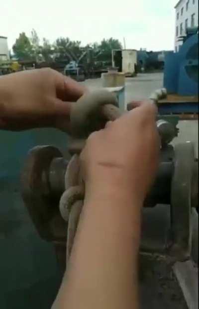 This is how a quick release knot works