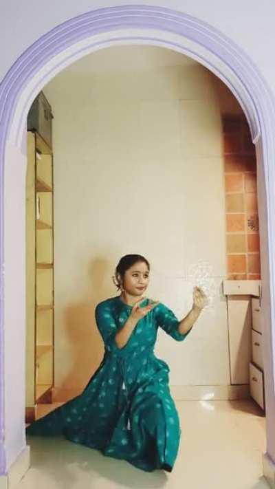 Small choreography for my Guru on Guru Purnima. Kathak Dance.