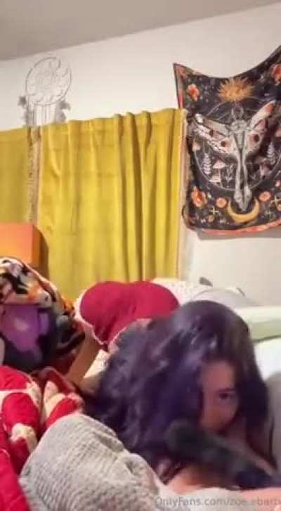 ZoeEbarbNSFW - Video #9411