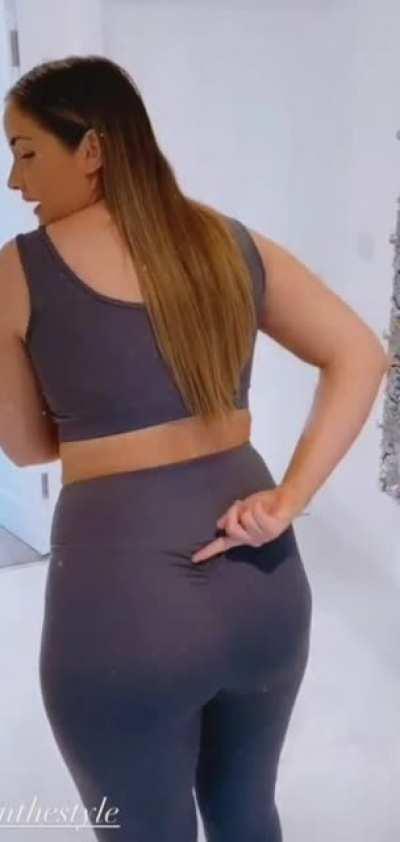 Jacqueline giving us a twirl