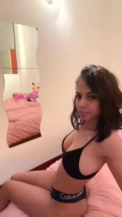 I'm home alone.. please cum over