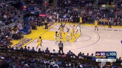 [Highlight] Jonathan Kuminga takes flight for the jam in transition off an Usman Garuba deflection