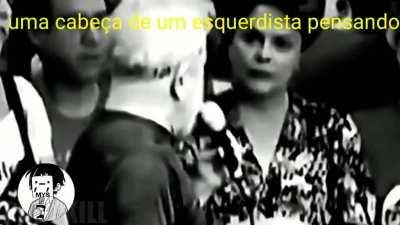 uma cabeça de um esquerdista pensando tocadoFoxy