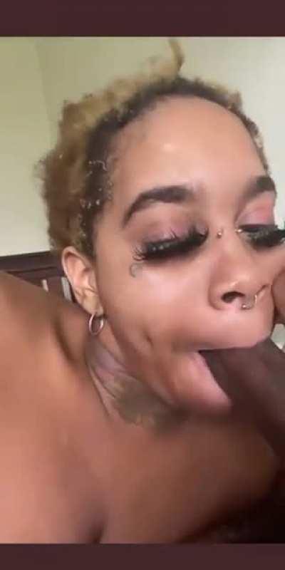 Saba hoe ass she really go book her she gone fuck