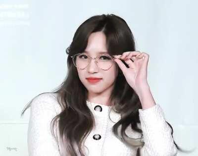 201129 - Mina with glasses