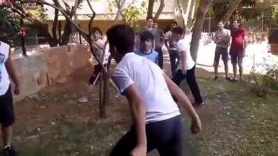 N*wler kavga ediyor.