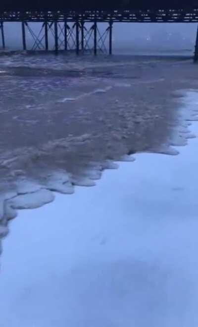 Tide Freezing on Impact