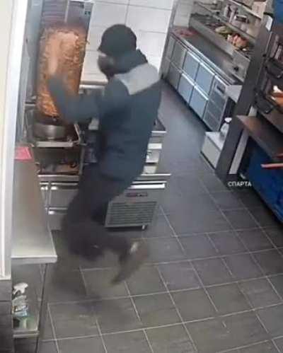 What could go wrong trying to steal meat from a kebab shop