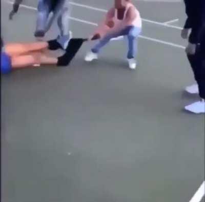 How DEO gone do the nigga that called Bruce soft for ending stream: