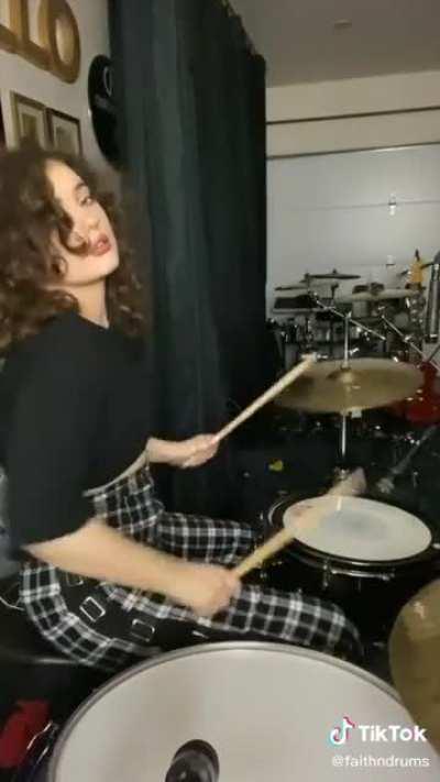 Uhhhhhhhh drum girls