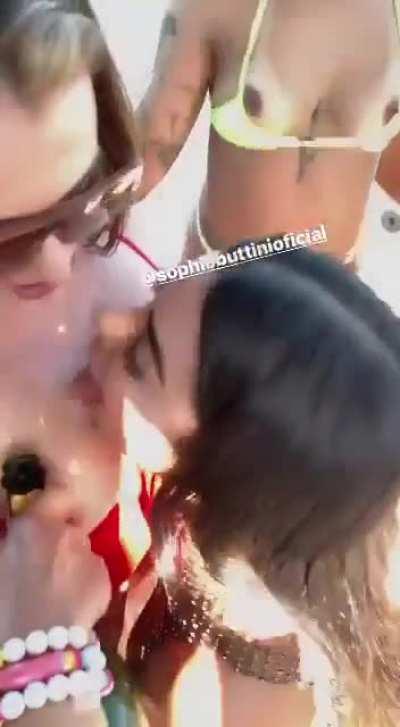 Sophie Buttini Lancha