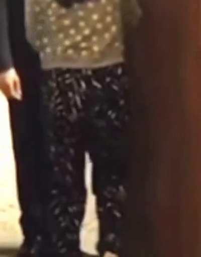 God I wanna eat Emilia Clarke’s ass so bad 🤤🍑