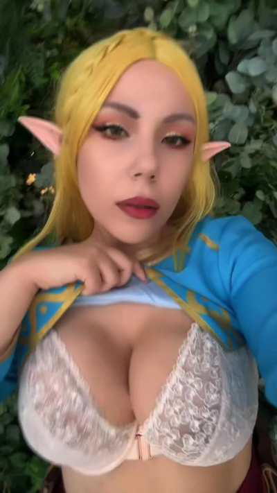 Zelda's wild dance by Izmacat