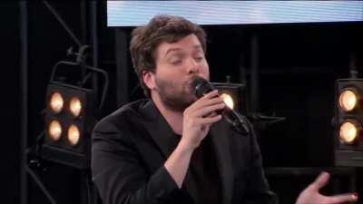 Translation: Which its your favorite color?: Umm... Messi