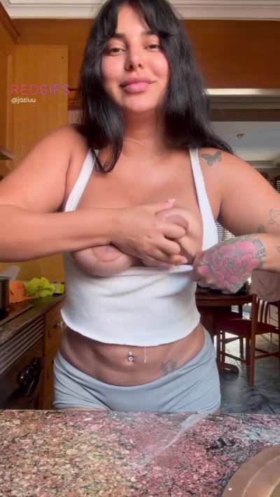 What color is my top?